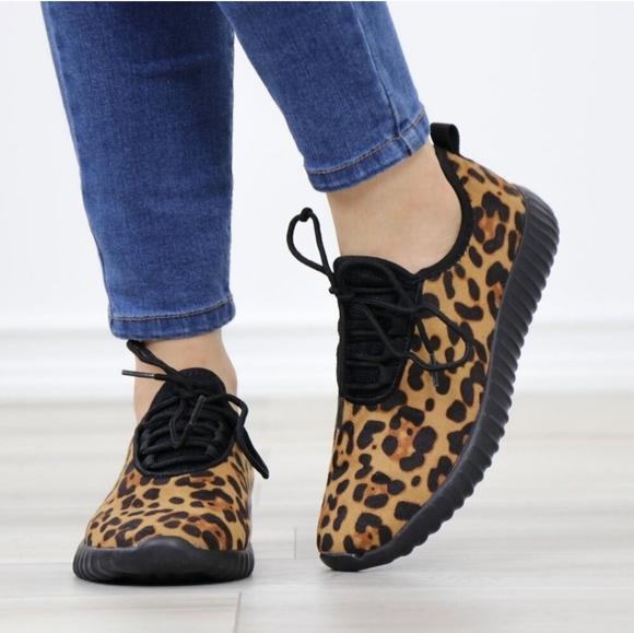 Shoes - Leopard Animal Print Womens Fashion Comfort Walking Sneakers Shoes Size 6